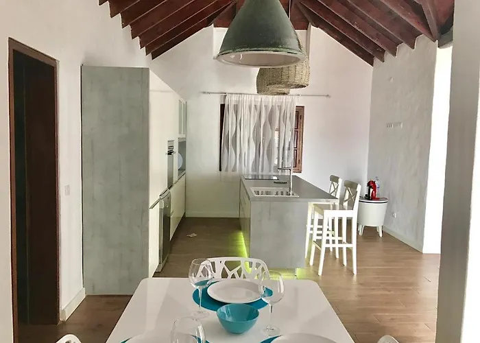 La Charlatana * Caleta De Fuste