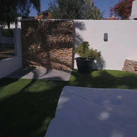 La Charlatana Villa *