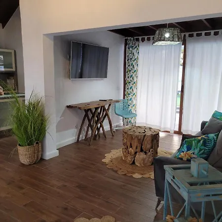 La Charlatana Βίλα *